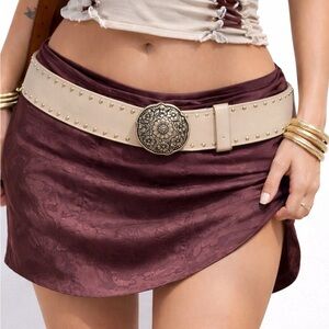 Y2K Genuine Leather Belt, Studs & Silver Medallion Flower Buckle | Size Large